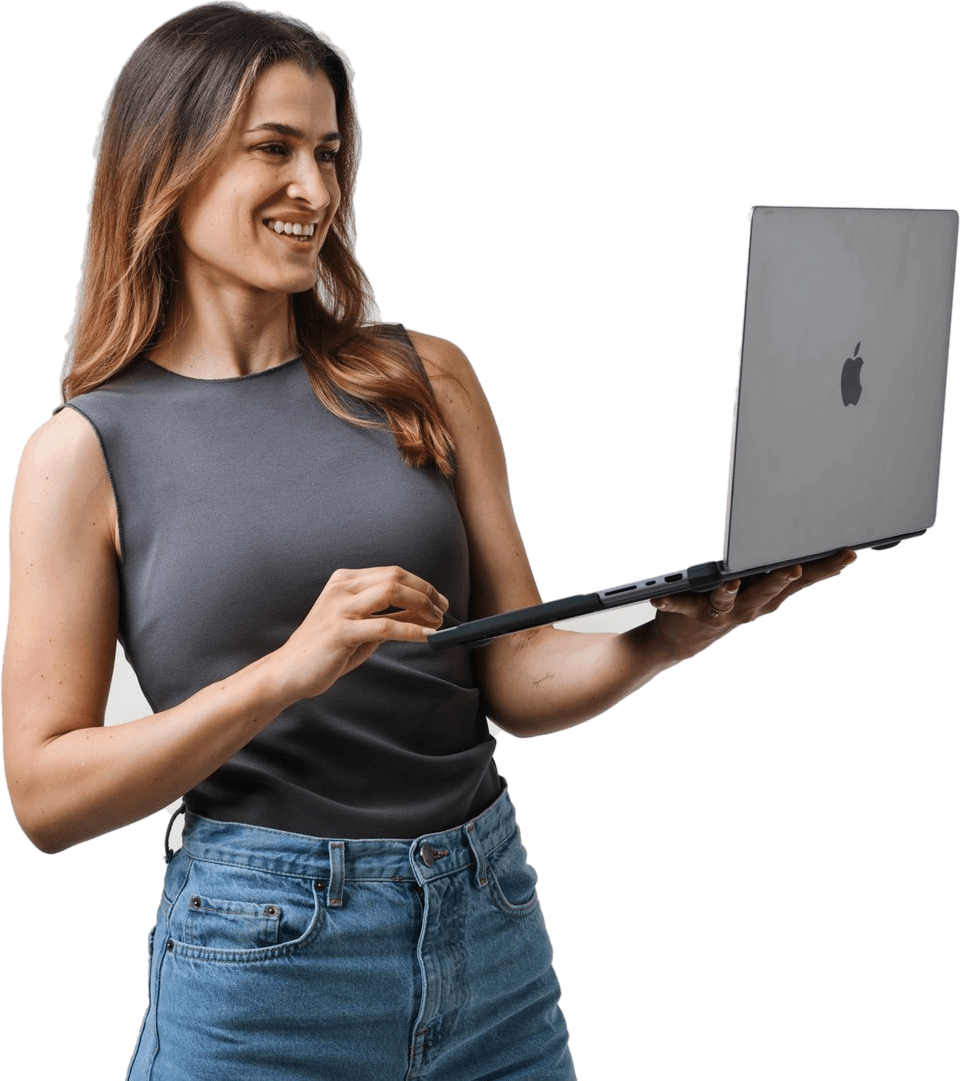 Melanie Holton mit Laptop